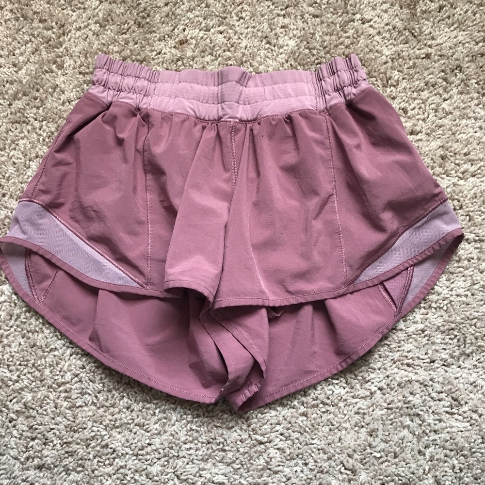 Lululemon Hotty Hot 2.5” Figue Mauve - Picture 2 of 4